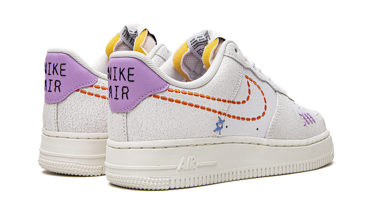 Nike AIR FORCE 1 '07 SE MNS WMNS Nike 101 DX2348 100 Apex Sneakers