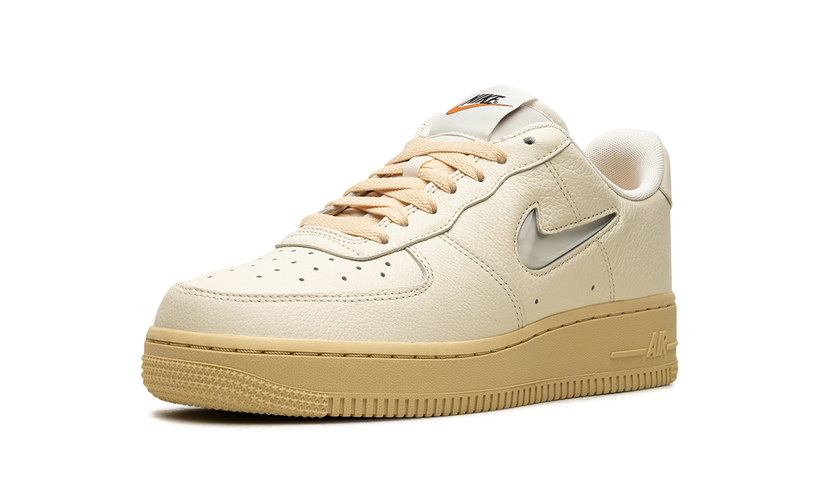 Nike AIR FORCE 1 JEEL MNS WMNS Coconut Milk DO9456 100 Apex Sneakers