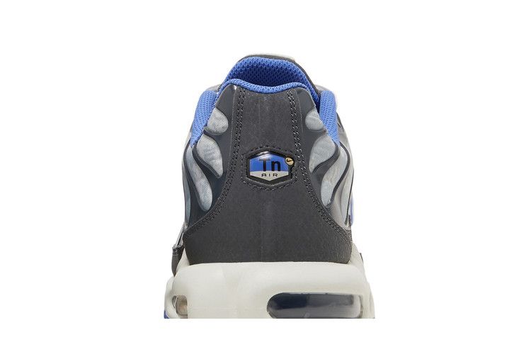Nike Air Max Plus Social F.C.