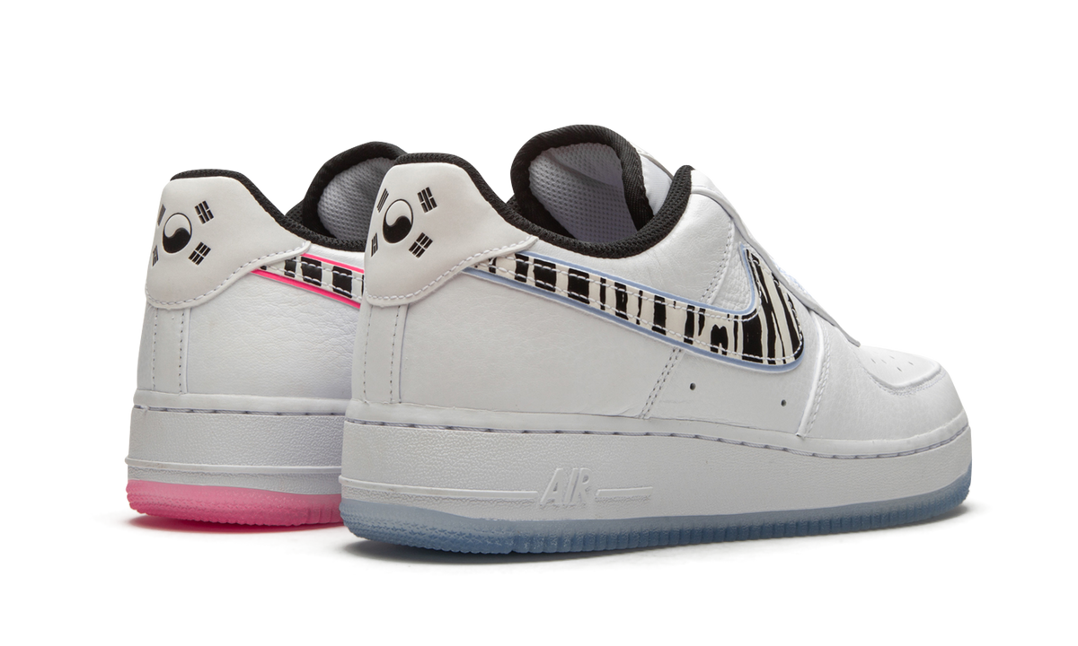 Nike Air Force 1 07 QS South Korea CW3919 100 Apex Sneakers