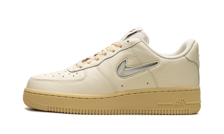 Nike AIR FORCE 1 JEEL MNS WMNS Coconut Milk DO9456 100 Apex Sneakers