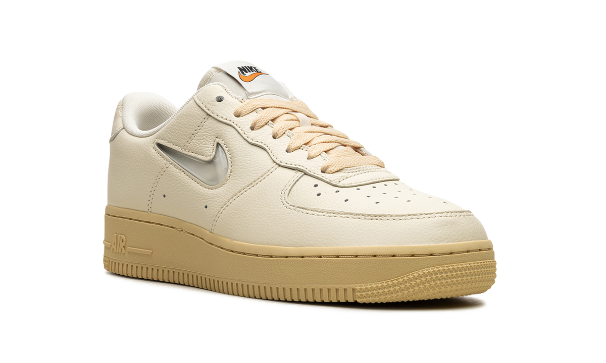 Nike AIR FORCE 1 JEEL MNS WMNS Coconut Milk DO9456 100 Apex Sneakers