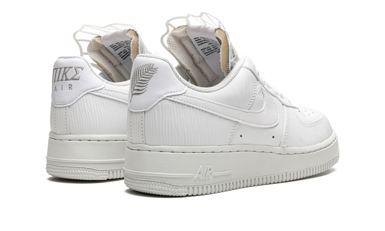 Nike AIR FORCE 1 MNS WMNS Goddess of Victory Apex Sneakers