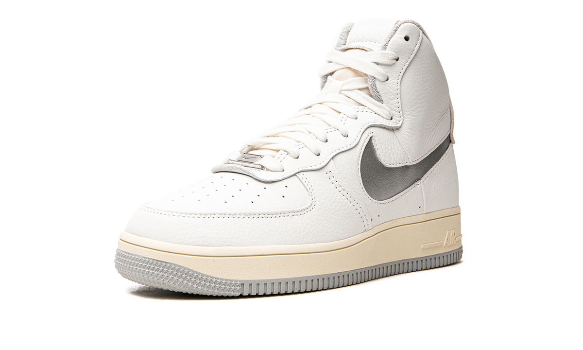 Nike AIR FORCE 1 HIGH SCULPT MNS WMNS White / Silver DC3590 101 Apex Sneakers