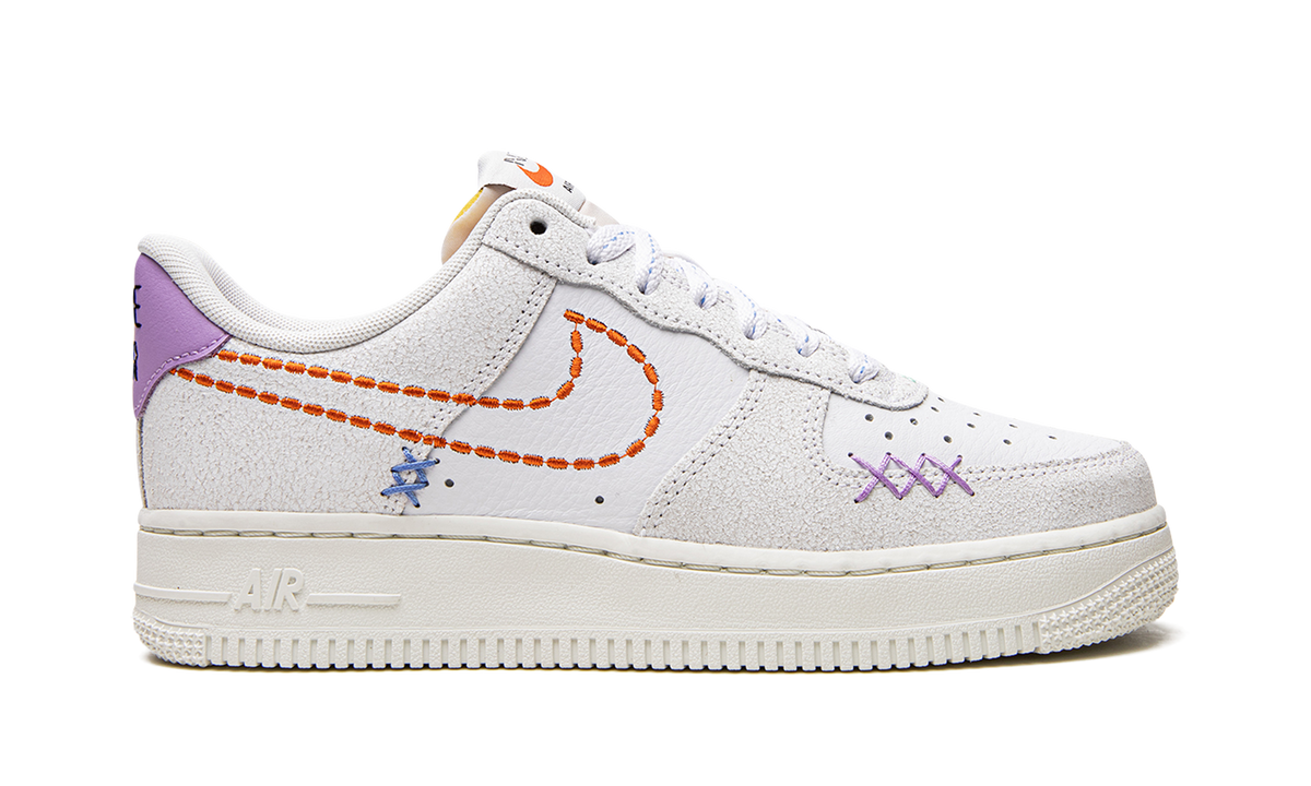 Nike AIR FORCE 1 '07 SE MNS WMNS Nike 101 DX2348 100 Apex Sneakers