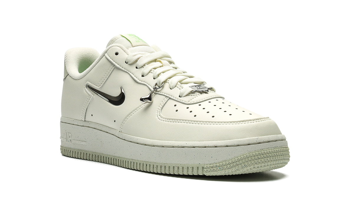 Nike Air Force 1 '07 Next Nature SE WMNS Liquid Metal FN8540 100 Apex Sneakers