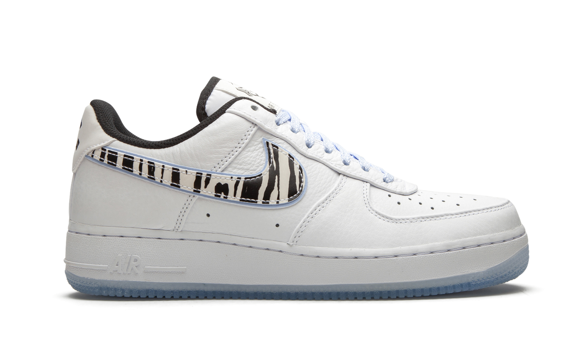 Nike Air Force 1 07 QS South Korea CW3919 100 Apex Sneakers