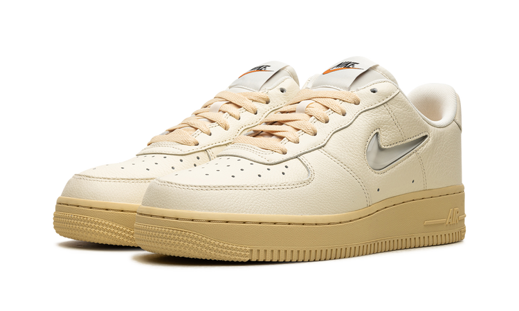 Nike AIR FORCE 1 JEEL MNS WMNS Coconut Milk DO9456 100 Apex Sneakers