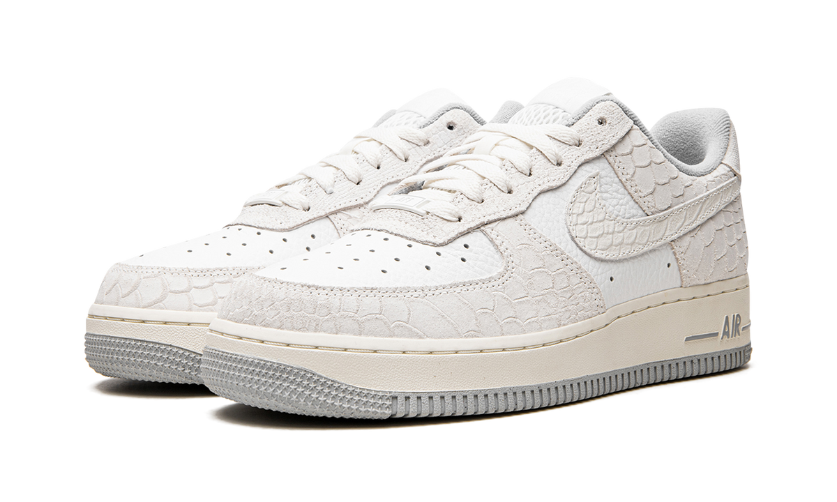 Nike AIR FORCE 1 WMNS White Python DX2678 100 Apex Sneakers
