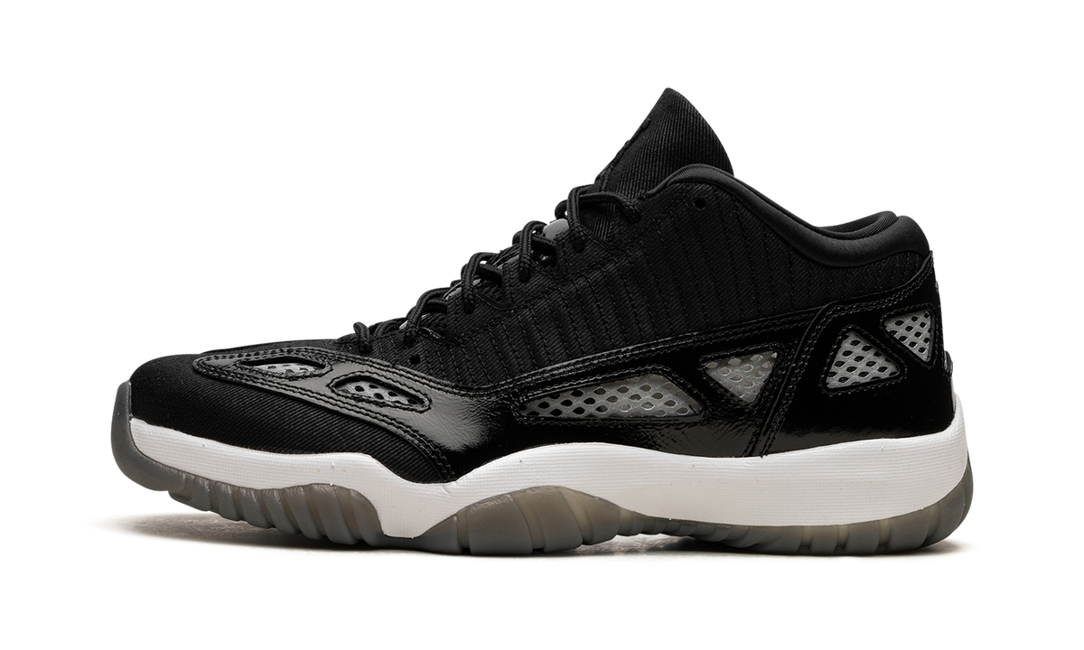 Air Jordan 11 Low IE "Black/White" 919712 001